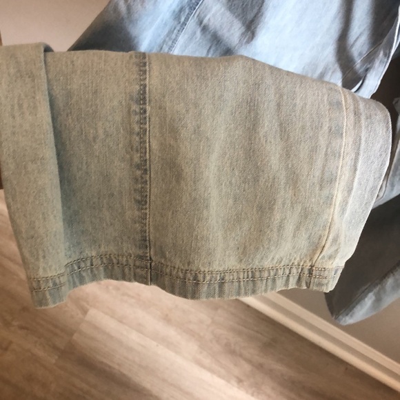 Disney/Junk Food Jeans Chambray Paper Bag Waist Mickey Cropped Embroidered 1X - Picture 5 of 14